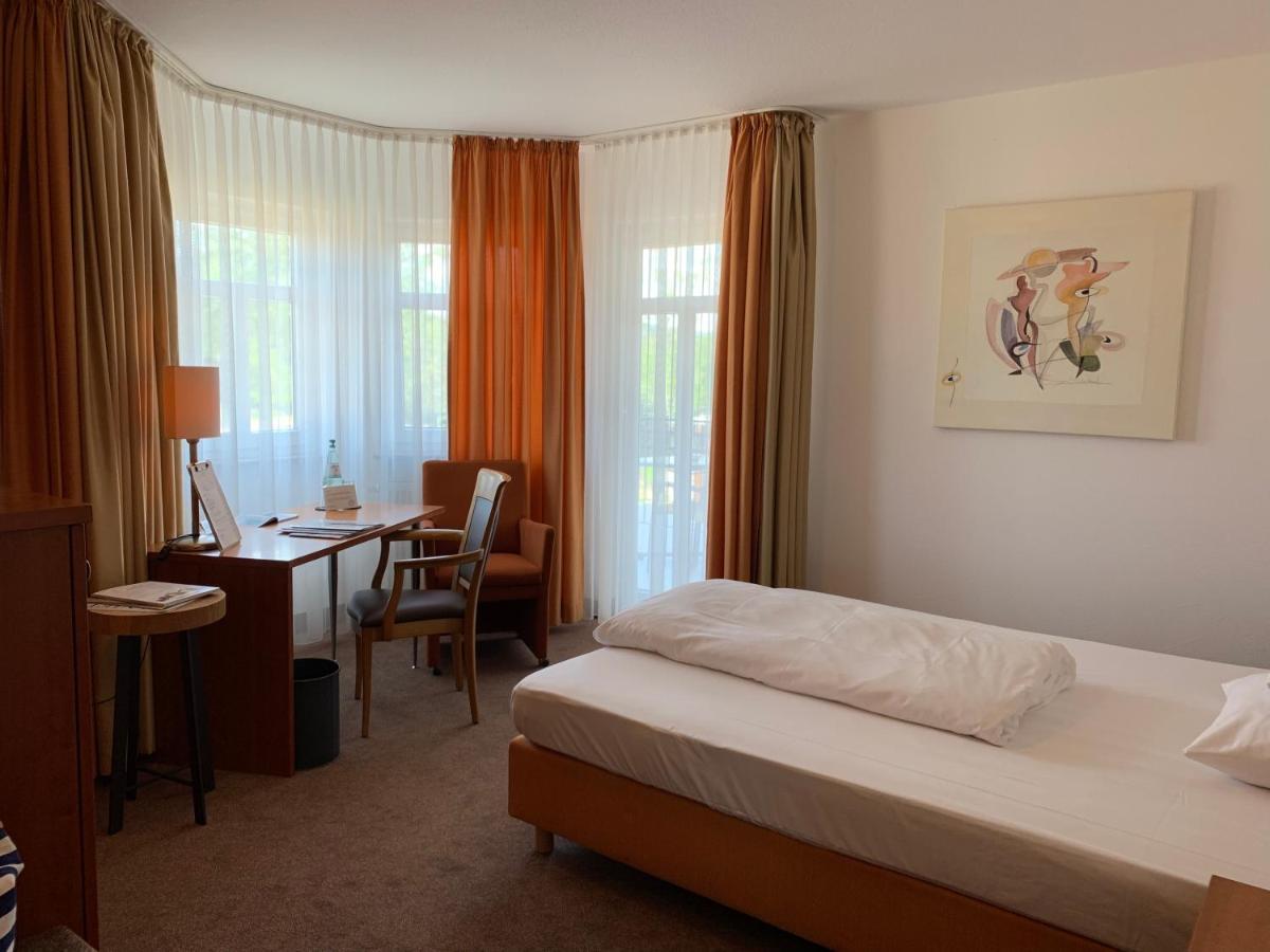 Seehotel Niedernberg - Das Dorf Am See المظهر الخارجي الصورة