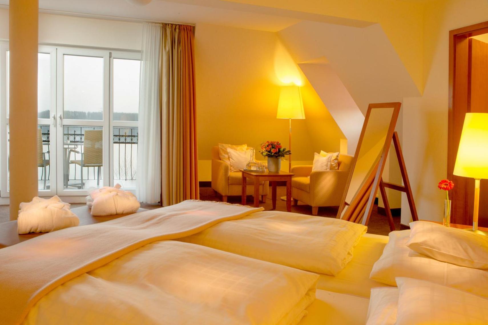Seehotel Niedernberg - Das Dorf Am See المظهر الخارجي الصورة
