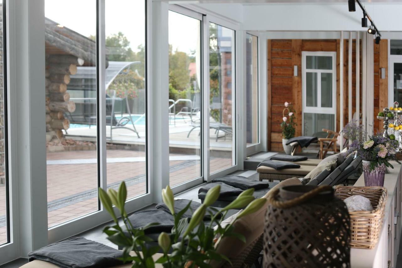 Seehotel Niedernberg - Das Dorf Am See المظهر الخارجي الصورة