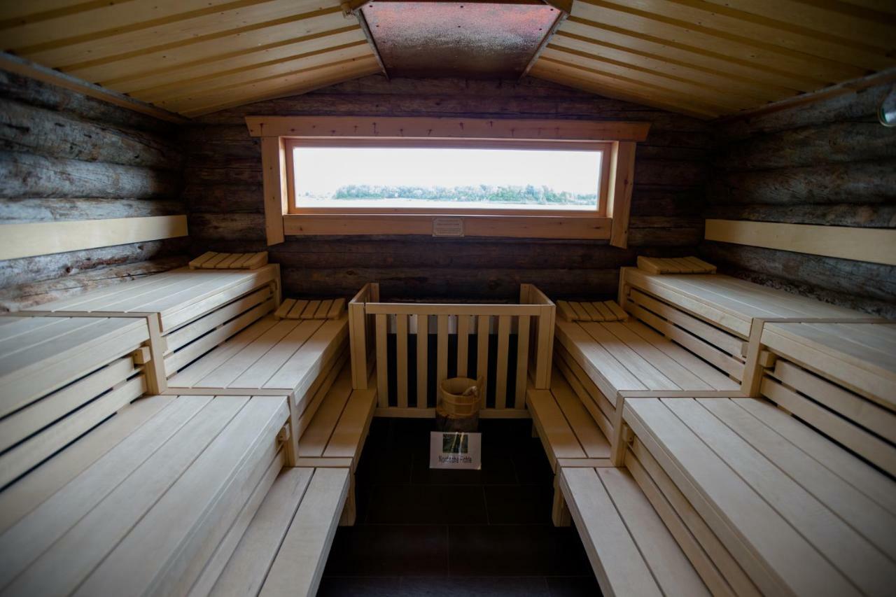 Seehotel Niedernberg - Das Dorf Am See المظهر الخارجي الصورة