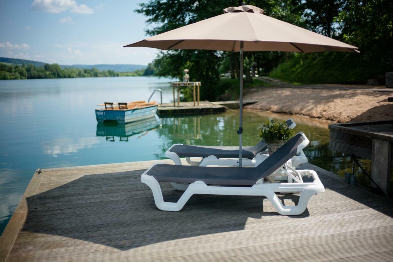 Seehotel Niedernberg - Das Dorf Am See المظهر الخارجي الصورة